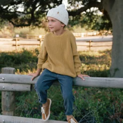 FISH OUT OF THE WATER Yellow Sweater – 6 years/7 years