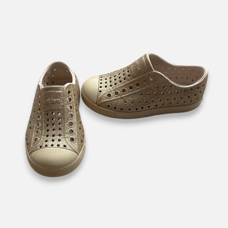 NATIVE Gold & Glitter Shoes - EU24